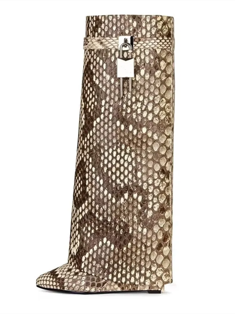 Fashion Trend Big Lock  Casual Wedge Boots