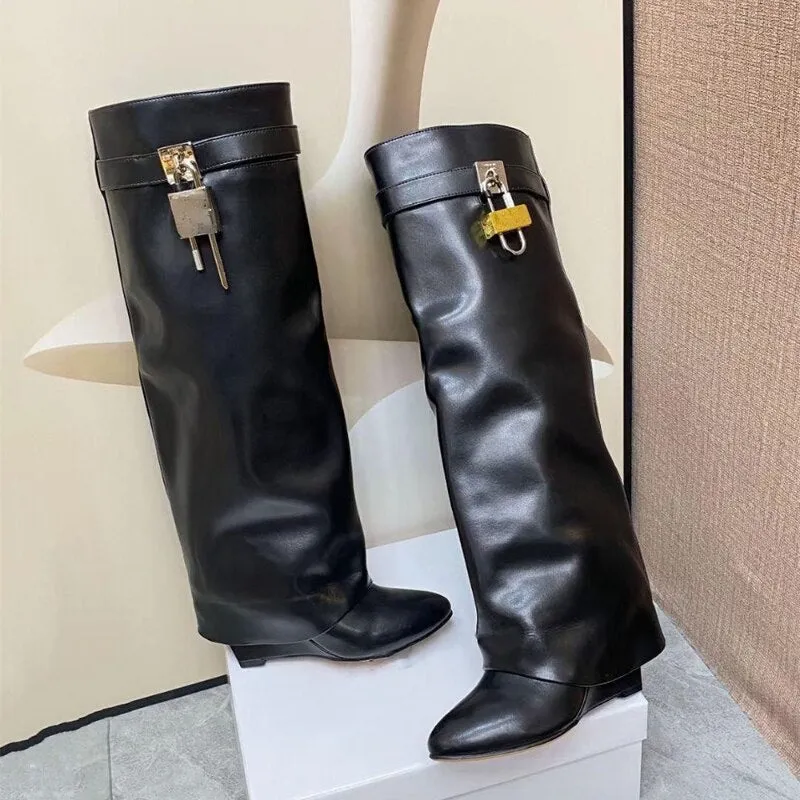 Fashion Trend Big Lock  Casual Wedge Boots