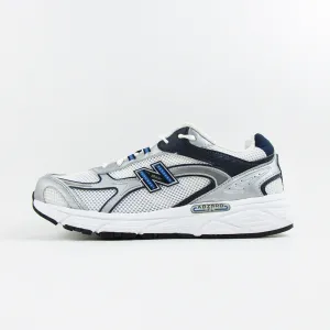 NEW BALANCE 883